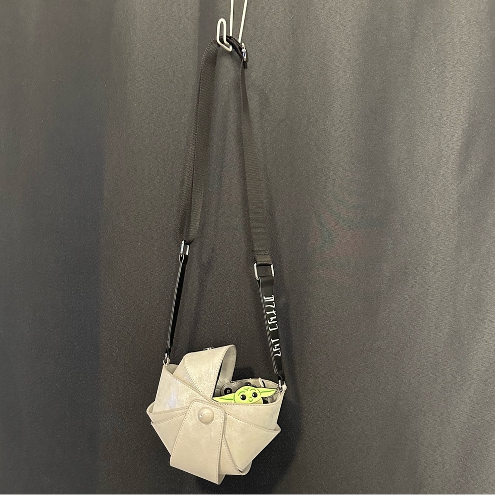 Danielle Nicole X Disney Starwars The Mandalorian… - image 2